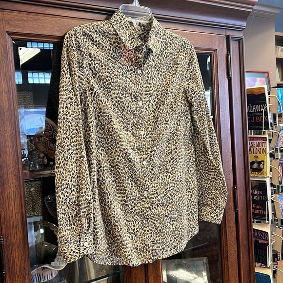 J. McLaughlin Leopard Print Button-Up Shirt (Size S)​ - Picture 3 of 7